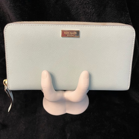 Kate Spade light blue wallet 6/10 - Picture 1 of 5